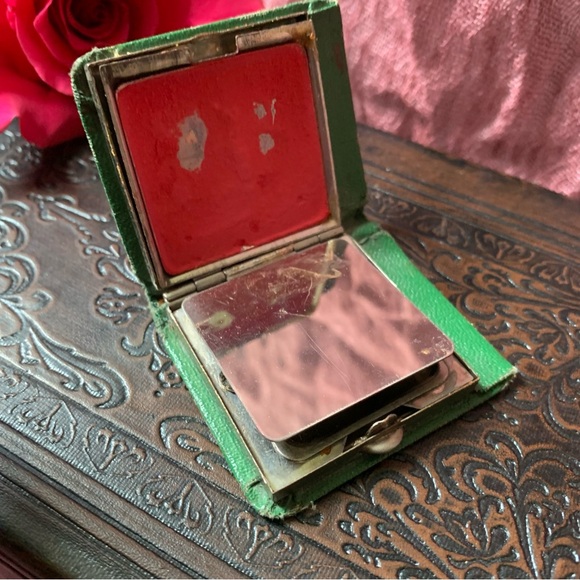 Vintage Leather bound Silver Metal Make-up Mirror Compact - Picture 2 of 6